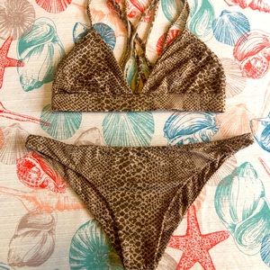 SOLD! Acacia Brown Snake Set